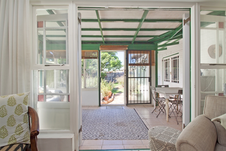 3 Bedroom Property for Sale in Milkwood Park Western Cape